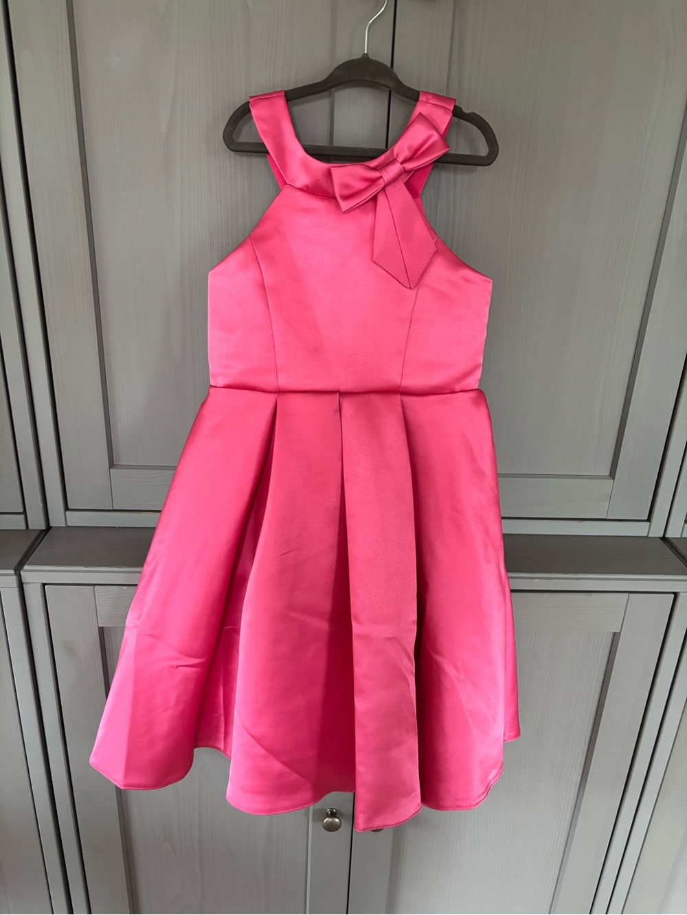 Girls' Sleeveless Bow-Accent Party Dress in Bright Pink